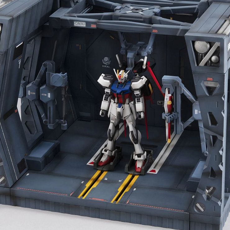 MegaHouse - Ponte Di Catapulta Archangel Per Gundam 1/144 - Modello Realistico Con Luci E Apertura Portellone